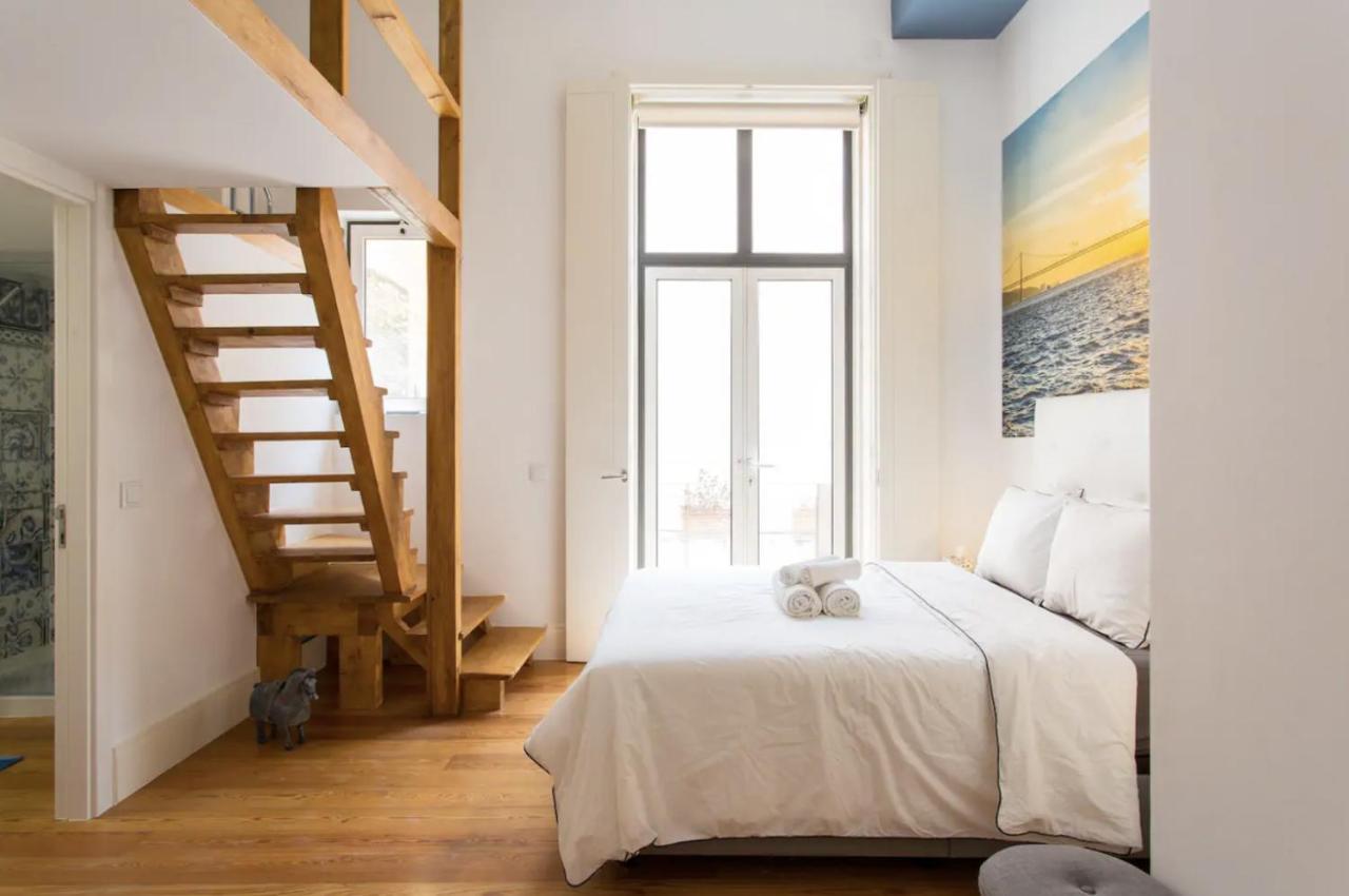 Beautiful 3-Story House In Chiado With A 40M² Private Terrace Διαμέρισμα Lisboa Εξωτερικό φωτογραφία